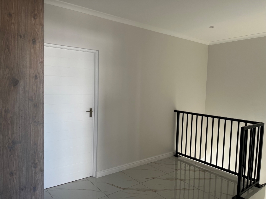 3 Bedroom Property for Sale in Sandown Western Cape